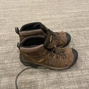 Keen hiking Boots size 12